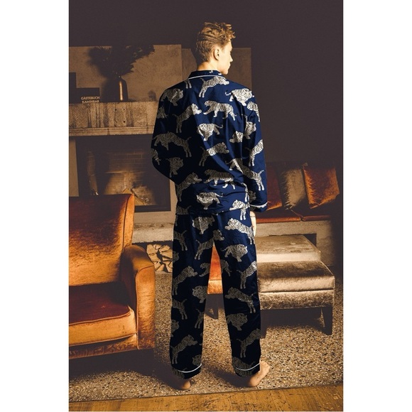 AVERIE Zayden Loungewear Long 2-Piece Set - Picture 2 of 4